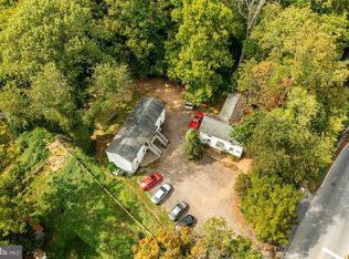 156 N Walnut St, Kennett Square, PA 19348
