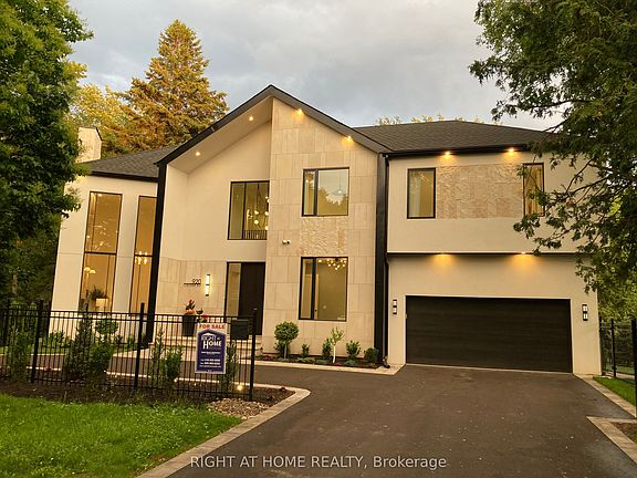3rd image of 920 Calder Rd