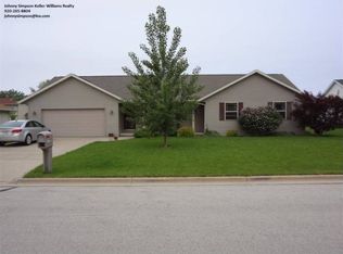 221 Steno Trl, Pulaski, WI 54162