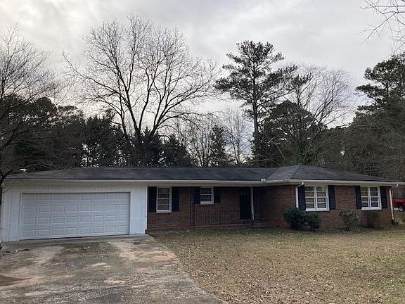 Spacious brick ranch with garage