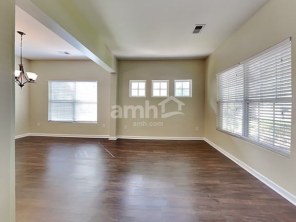 3rd image of 8463 River Oaks Dr
