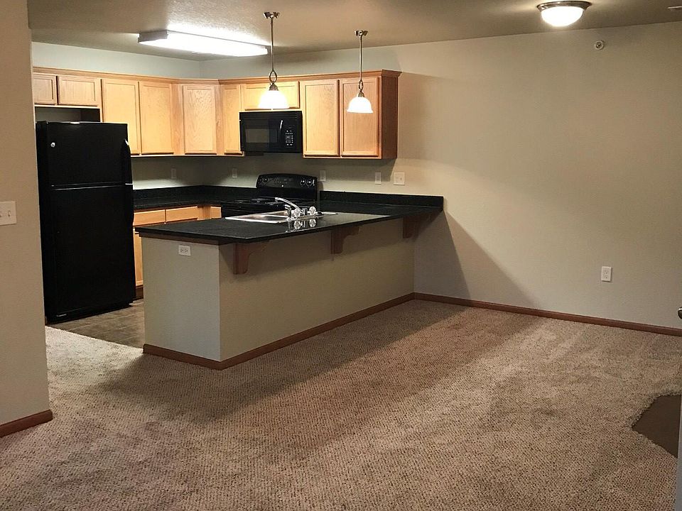 1st image of 230 Hunter Pl APT 102