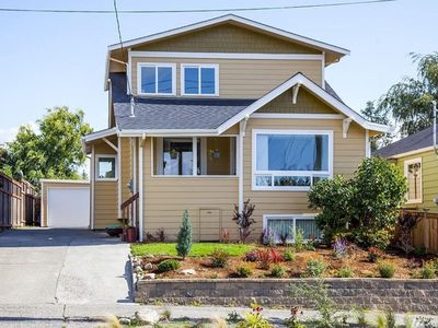7554 28th Ave NW, Seattle, WA, 98117