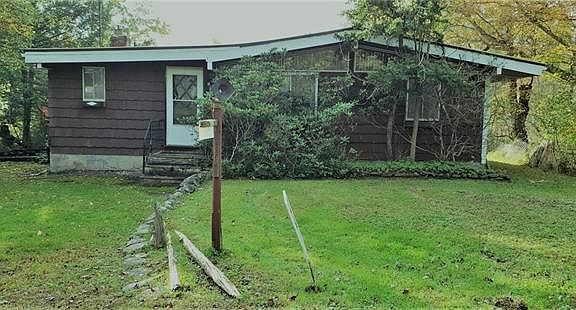 3rd image of 4096 W Shore Dr