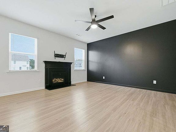 5th image of 635 River Run Dr