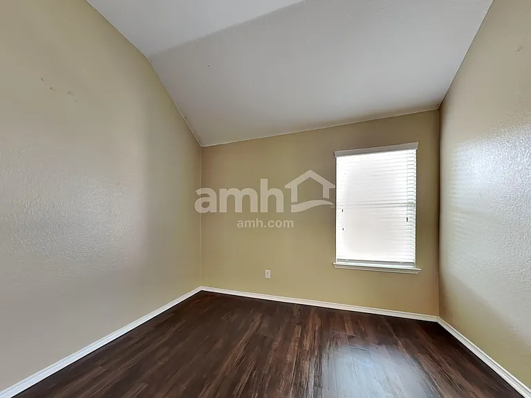 9613 Glenshee Dr — Photo 19