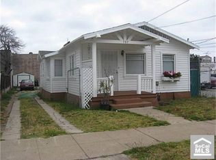 707 N Guadalupe Ave, Redondo Beach, CA 90277