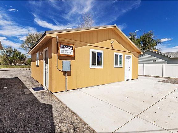 3rd image of 727 1550th Road