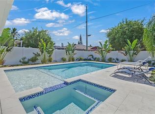 724 100th Ave N, Naples, FL 34108
