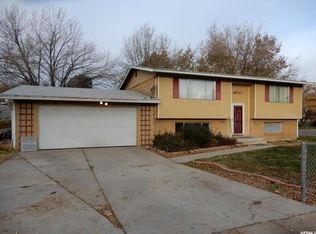 6003 S 2550 W, Roy, UT 84067