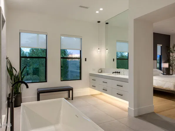 8820 E LARIAT Lane, Scottsdale, AZ 85255