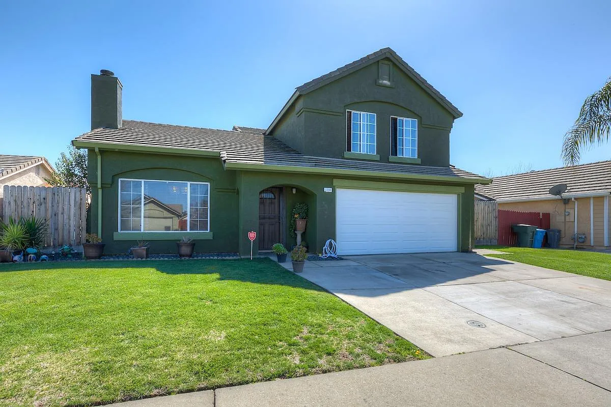1700 Twisted River Dr photo 1