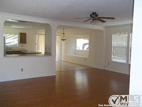 4th image of 16059 Walnut Creek Dr