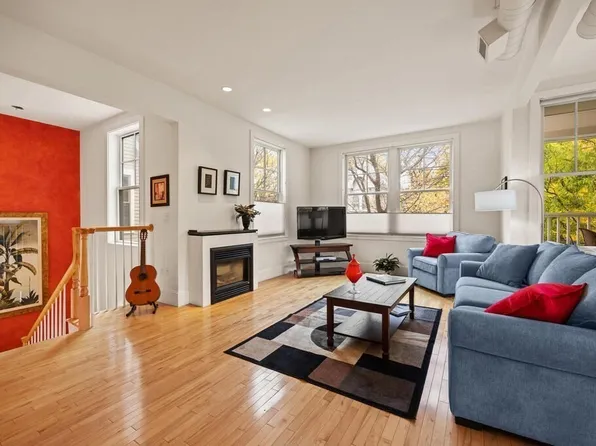 21 Ivaloo St Unit 21, Somerville, MA 02143