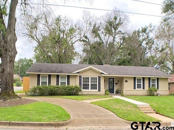 2nd image of 3415 Lynwood Dr