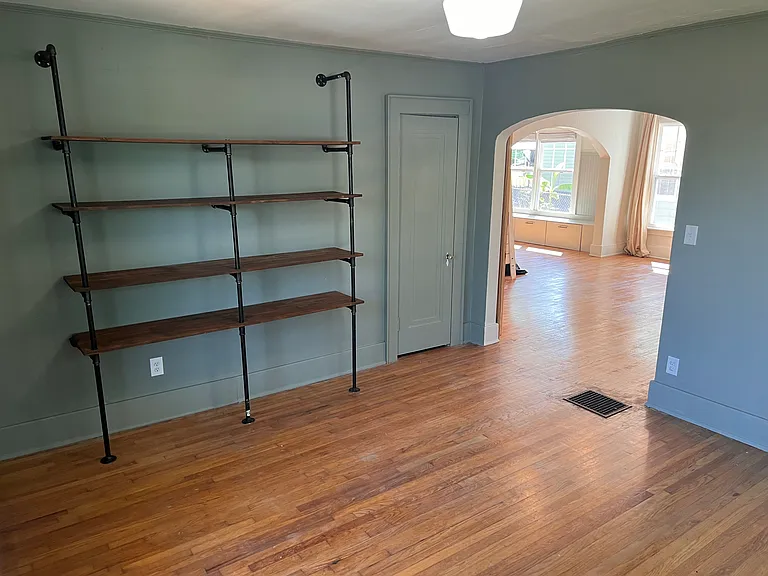 4010 Albemarle Ave — Photo 4