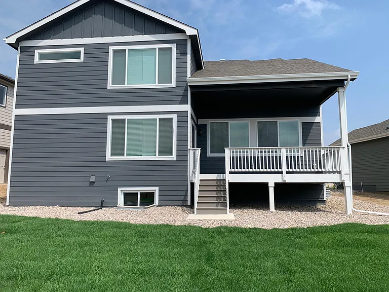 927 Ponderosa Dr — Photo 2
