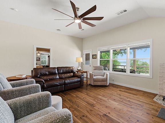 3rd image of 232 El Lago Rd