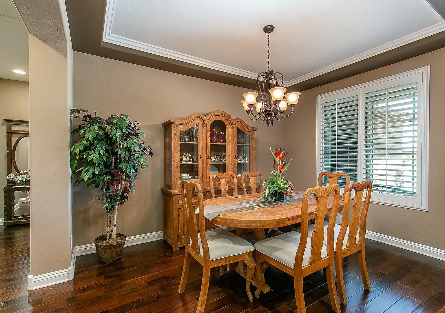 Gorgeous 3/2 Bed/Bath Peoria Home W/Solar — Photo 4