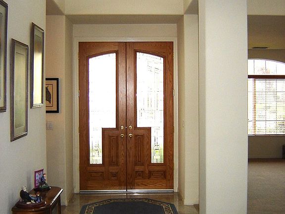 Elegant Entrance with Marble floors
