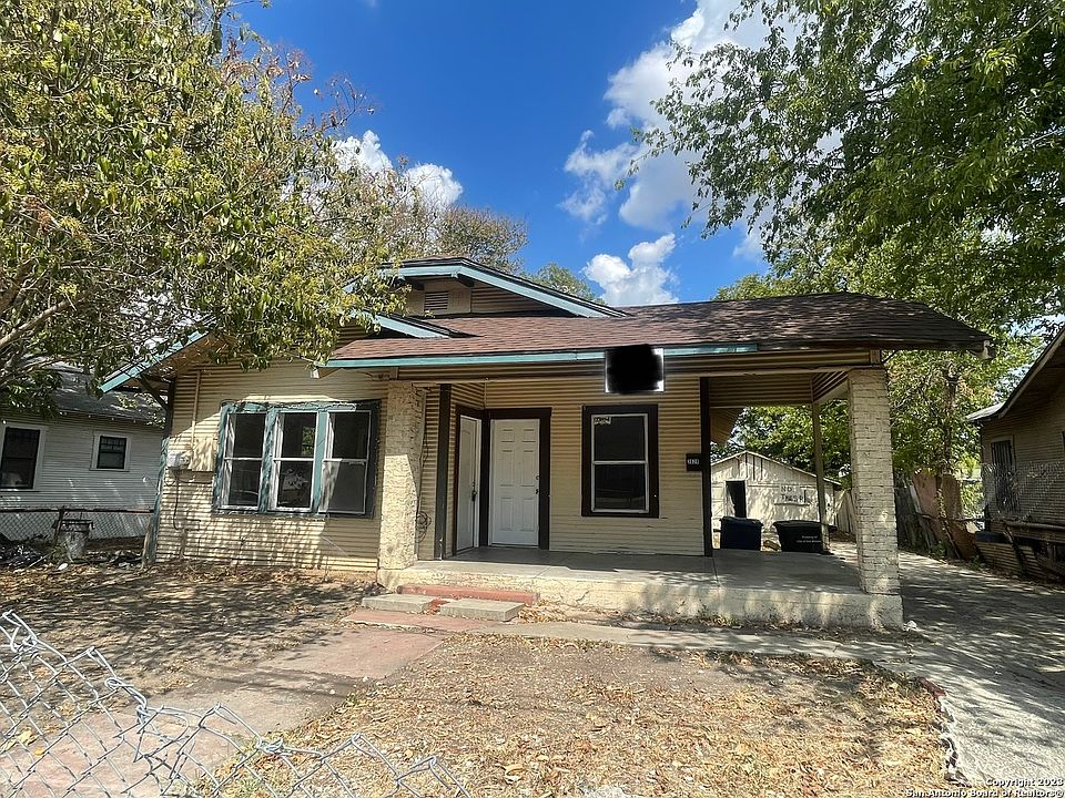 1st image of 2629 E HOUSTON ST