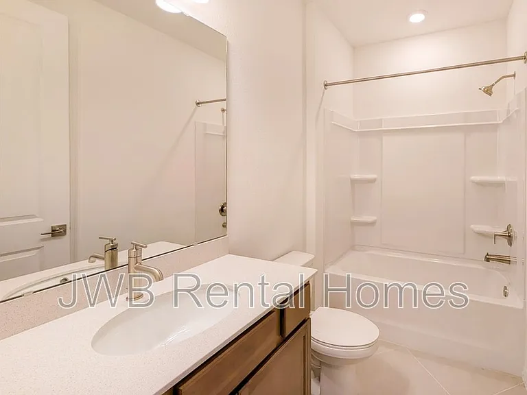 1865 Sue Meadow Ln — Photo 10