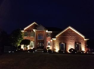 147 Siebert Rd, Lancaster, NY 14086