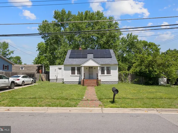 2904 Kernal Ln, Temple Hills, MD 20748