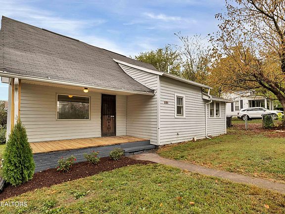 3rd image of 2407 Adair Ave