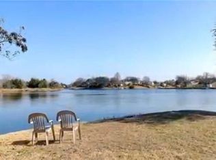 1904 Emerald Dr, Irving, TX 75060