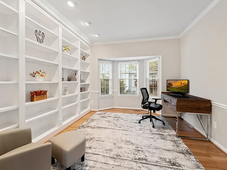 Westwood Pl — Photo 8