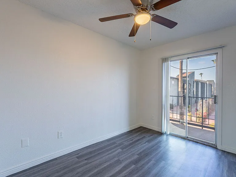 3222 W Indian School Rd — Photo 12