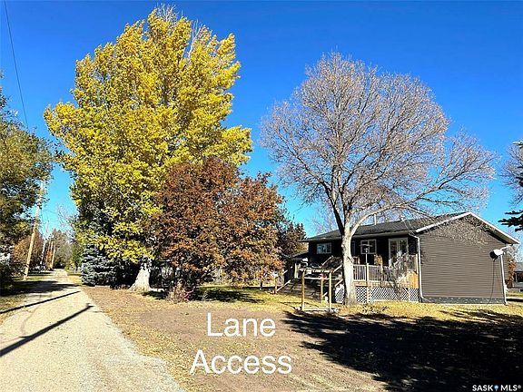 5th image of 425 Logan Ave