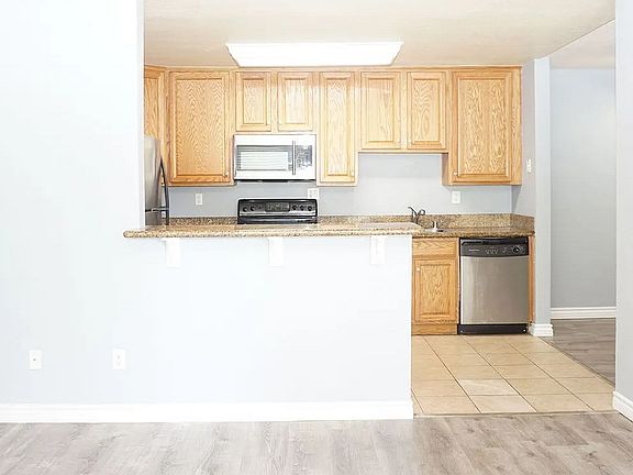 3rd image of 1825 Bayview Heights Dr Unit 95