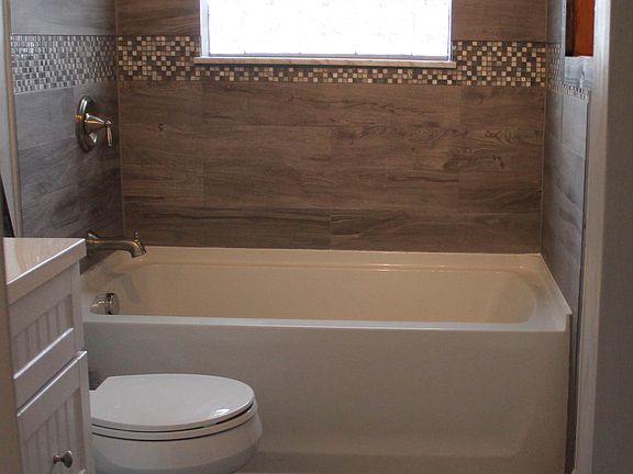 Full bath main level