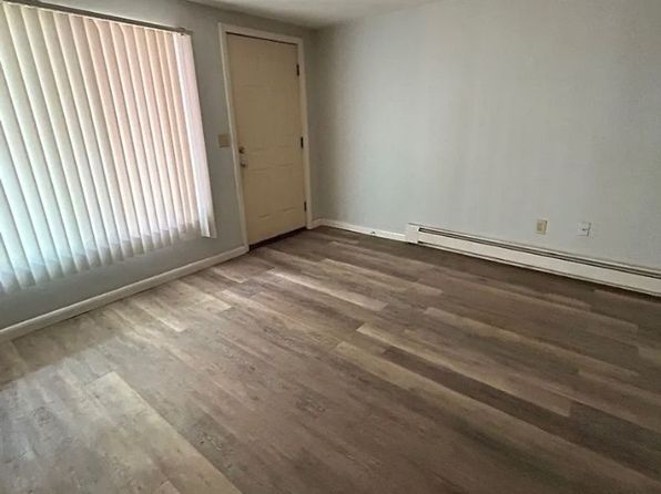 450 Woonasquatucket Ave APT 10