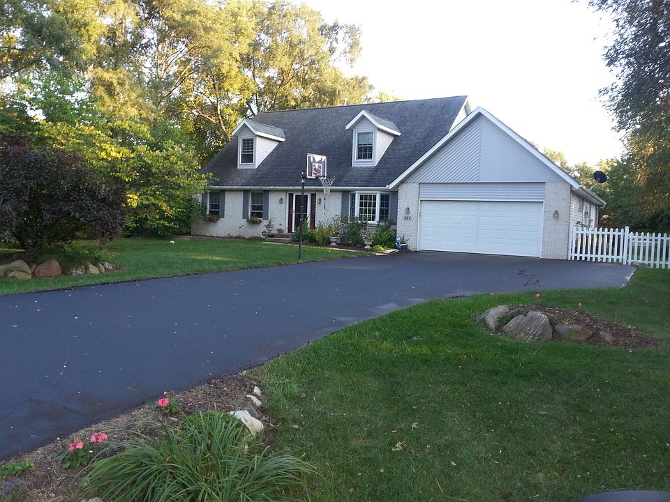 1st image of 331 Obispo Ave