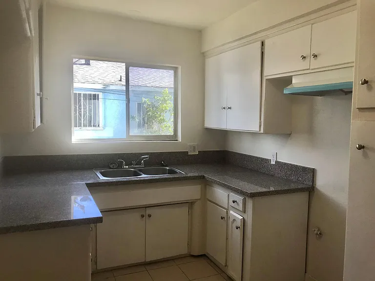 New Granite Kitchen Counter Top
