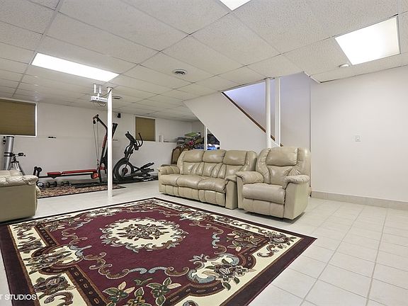 5th image of 641 Burdette Ave