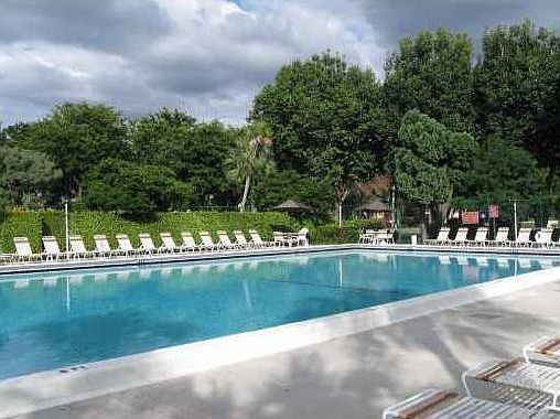 2nd image of 511 Gardens Dr APT 201