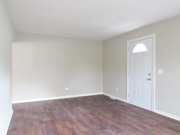 5th image of 1607 Woodridge Dr