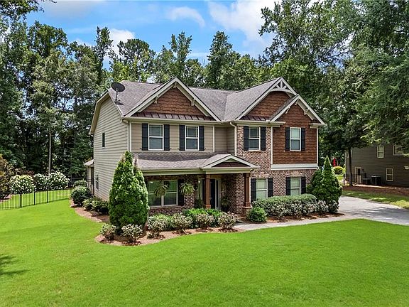 2nd image of 672 Callie Cirlce Cir