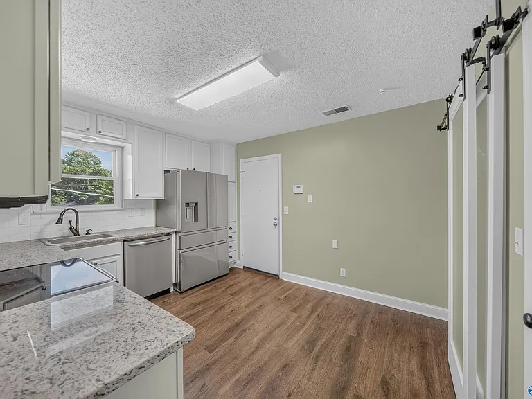 1208 Willowbrook Dr SE #C — Photo 6