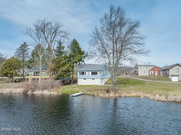 15 Pond Way, Cambridge, NY 12816