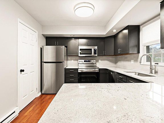 Granite countertops subway tile