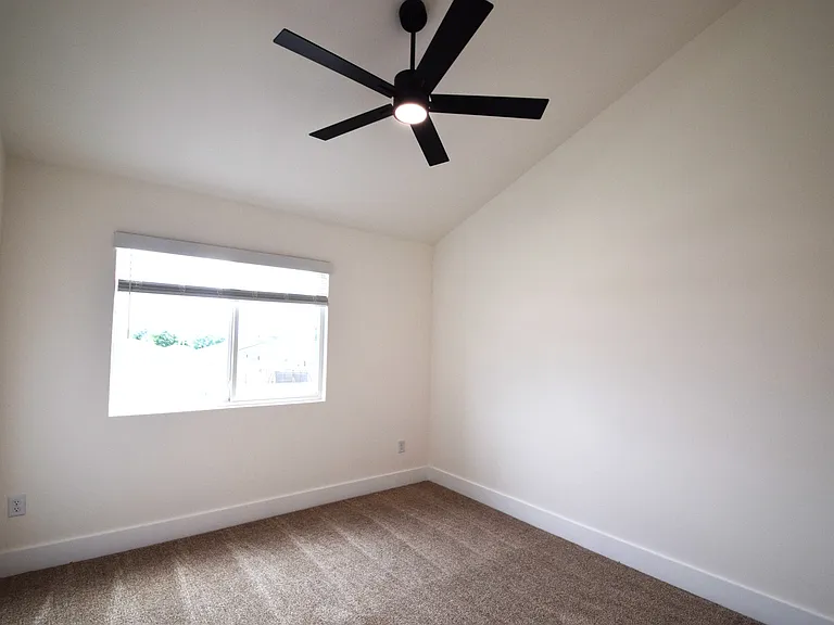 672 Sun Meadow Loop — Photo 15
