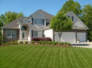 7506 Sweet Hollow Dr, Mentor, OH 44060