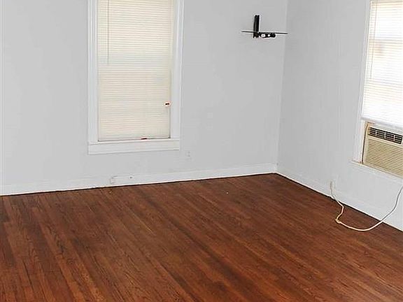 5th image of 2203 Avenue M