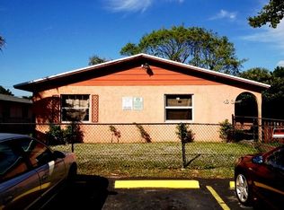 453 SW 2nd Ct, Pompano Beach, FL 33060