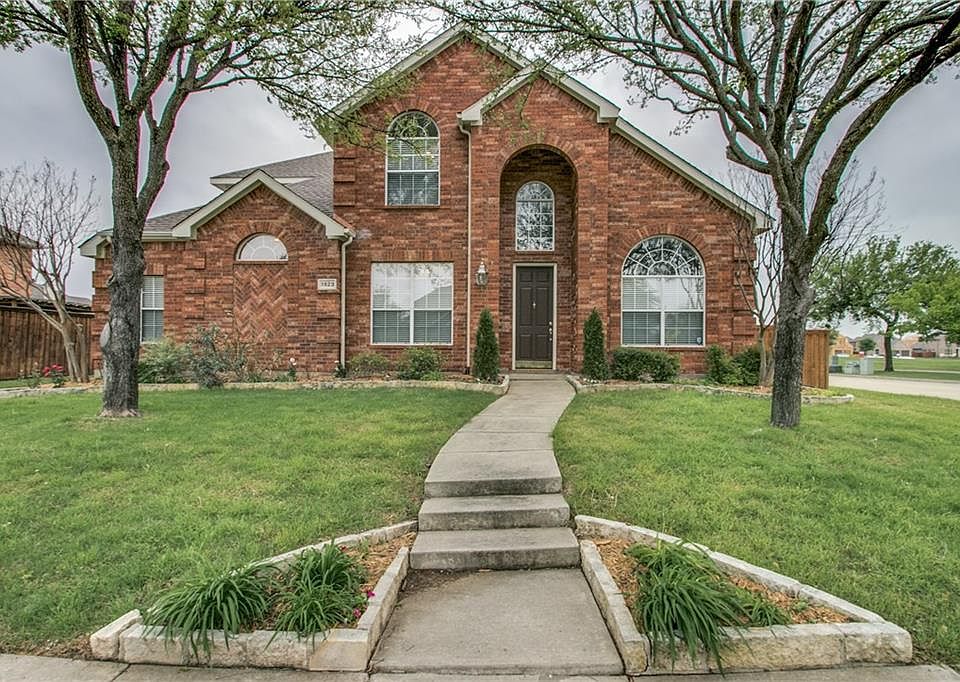 1st image of 1523 Idlewild Dr